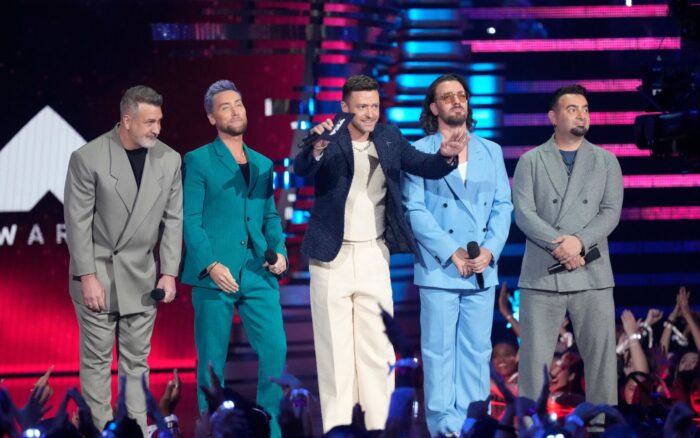 *NSYNC Surprises Crowd With First Performance In Over 10 Years