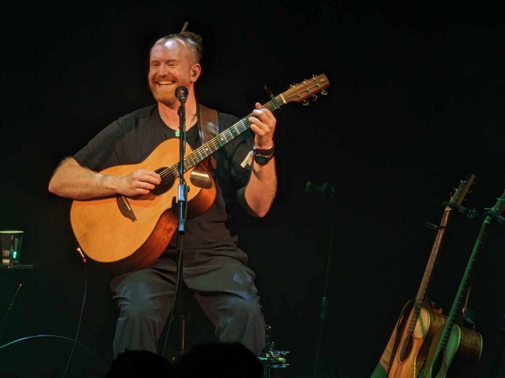 NEWTON FAULKNER LIVE IN HOLMFIRTH – WHAT HAPPENED?
